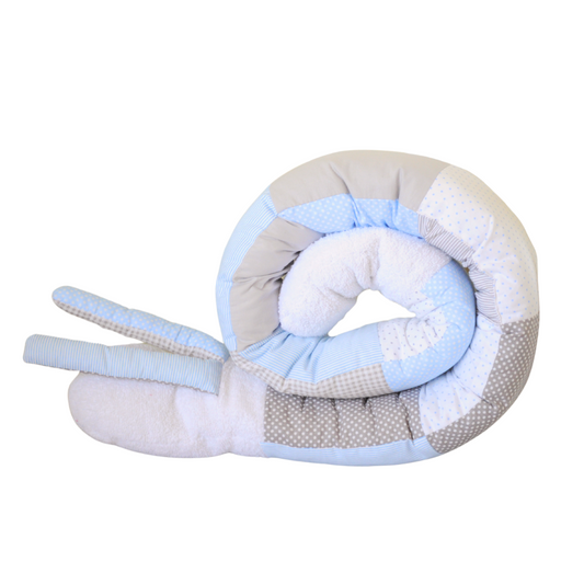 Puž ogradica dizajnirana  da stimuliše bebina čula i pravilno pozicionira bebu.